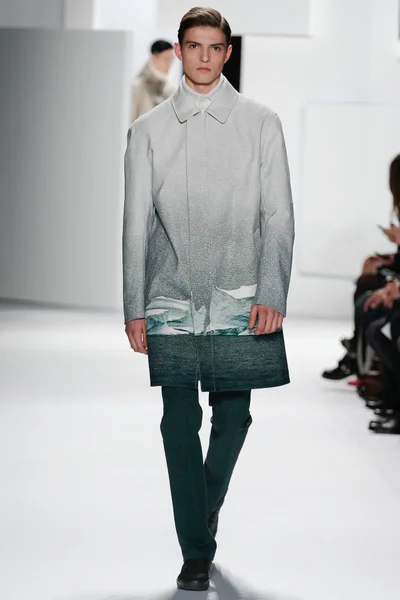 Look 4